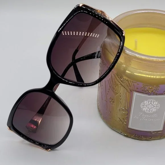 Eazy Breezy Woman's Sunglasses - Picture 6 of 8